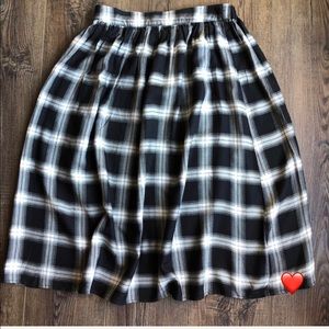 Plaid full skirt OLD NAVY